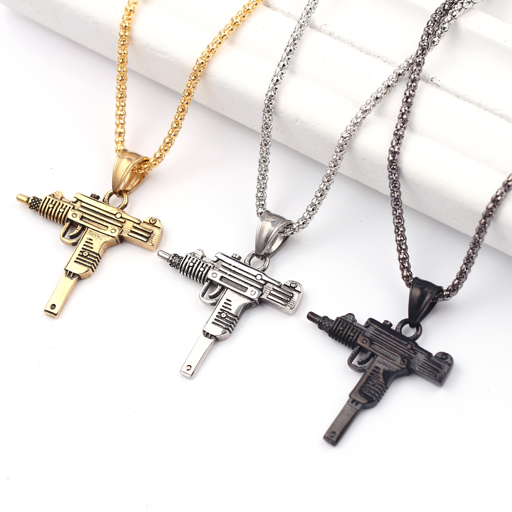 قلادة على شكل مسدس أوزي - مجوه - مراجعة Men Accessories Fashion وسعره