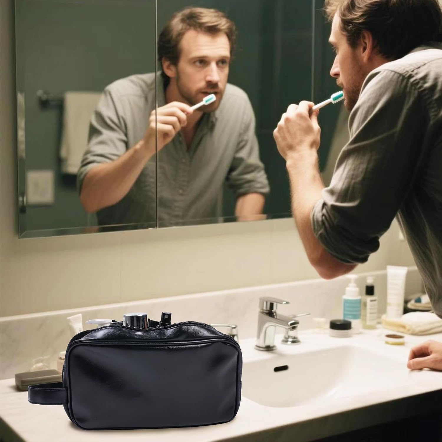 حقيبة أدوات تجميل رجالية كبيرة - مراجعة Men Accessories Kit Bag وسعره